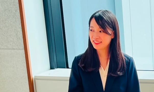 2016年入社、女性SE社員の写真